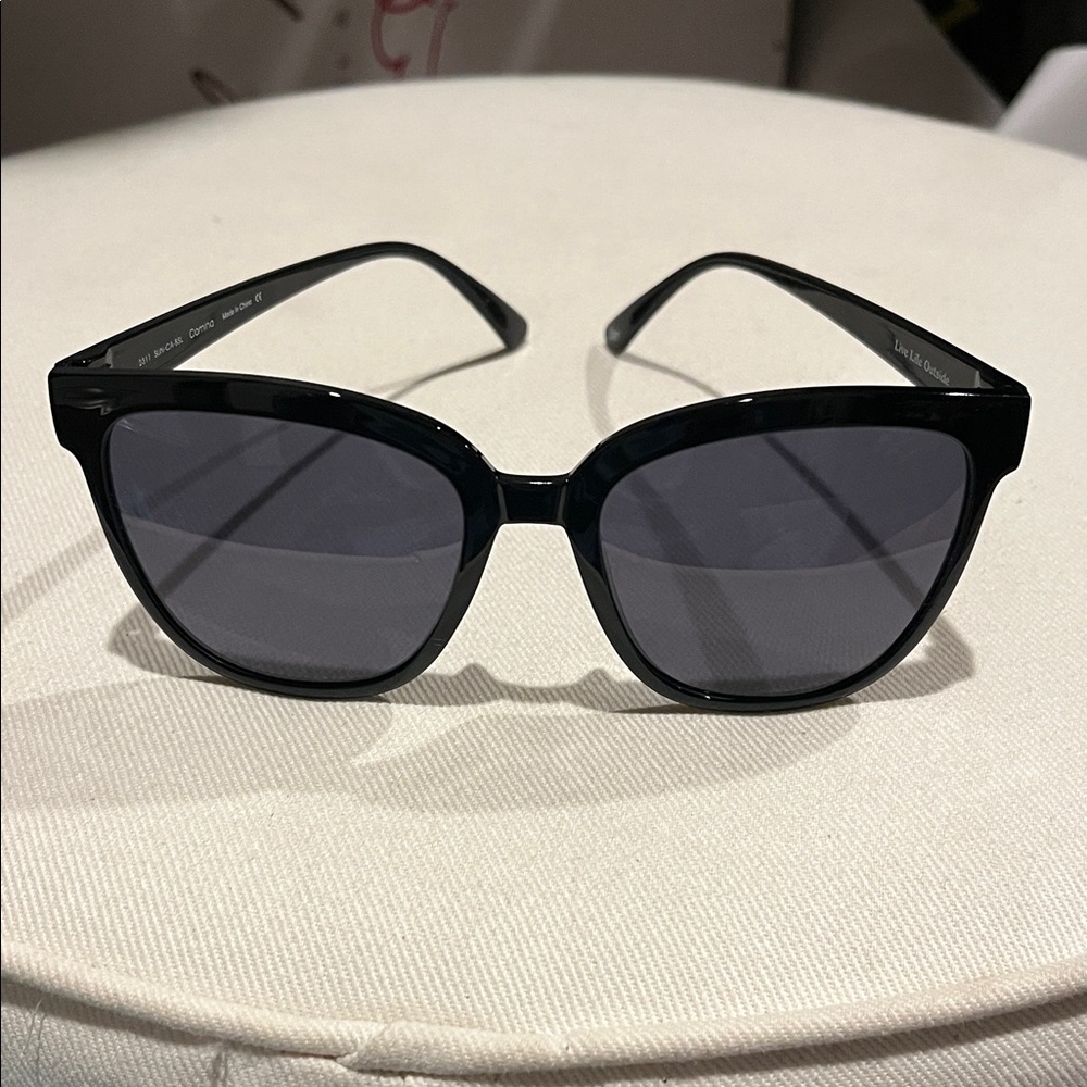 Barely worn Sunski Camina sunglasses